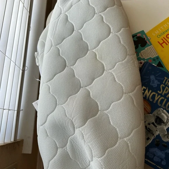 Newton Baby White Mattress Cover waterproof mattress pad GUC crib mattress pad - Picture 6 of 6